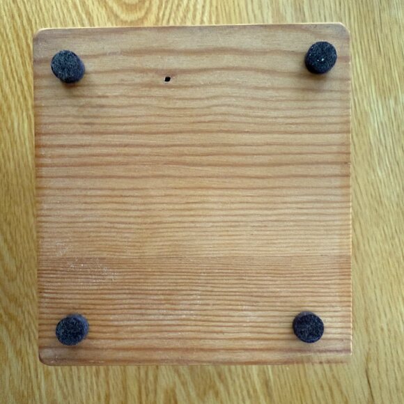 Tzedaka Charity Box Hand Crafted Unique Cross Grain Star of David Judaica - Picture 6 of 9